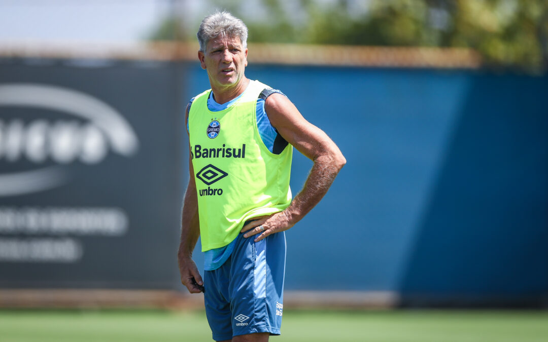 Treino do Grêmio tem conversa entre Renato e direção e foco no São Luiz
