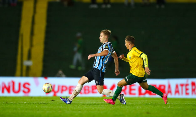 Com time cheio de jovens, Grêmio empata sem gols com o Ypiranga