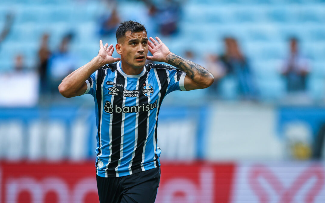 Com a confiança de Renato e da torcida, Cristaldo lidera passes decisivos do Grêmio nas últimas duas temporadas