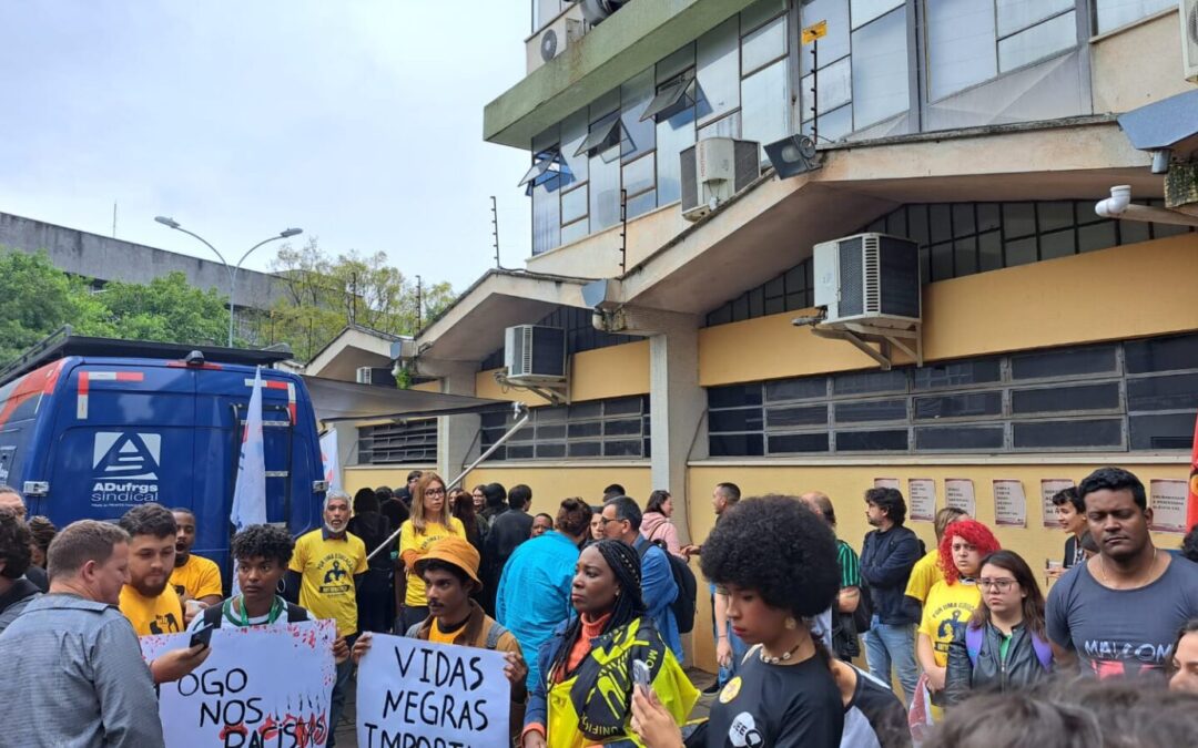 Comissão da UFRGS decidiu pela expulsão de aluno acusado de racismo contra professora