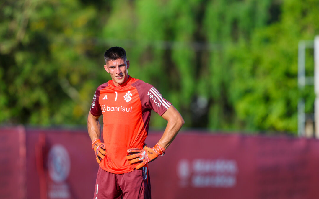 Rochet treina normalmente e Inter segue em busca de possíveis alternativas para o ataque