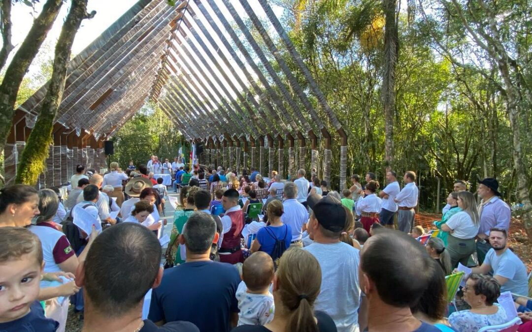 Religião e tradicionalismo unem forças em evento de Encantado