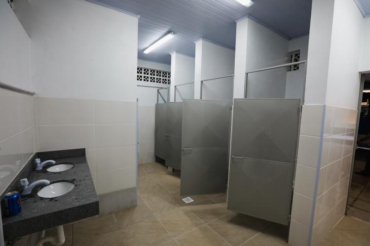 Terminal de ônibus no Centro de Porto Alegre ganha sanitários masculino e feminino