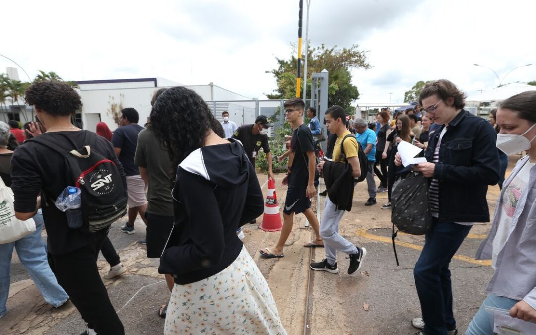 Enem 2024: inicia hoje período para solicitar isenção da taxa de inscrição