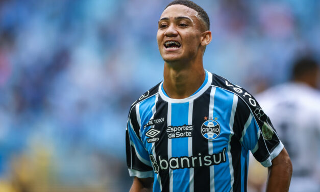 Grêmio informa integração definitiva de Gustavo Nunes ao profissional