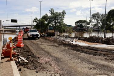 Corredor humanitário na entrada de Porto Alegre é ampliado