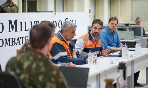 Eduardo Leite decreta estado de calamidade público em todo o RS